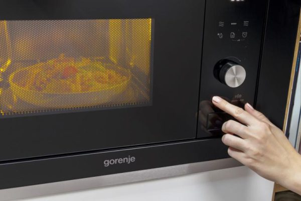 Микровълнова фурна с грил Gorenje G600 BM201AG1BG за вграждане - Image 7